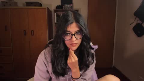 Val  online show from January 2025 04:00:02 AM