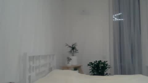 valerie_rose777 online show from December 2024 06:41:01 PM