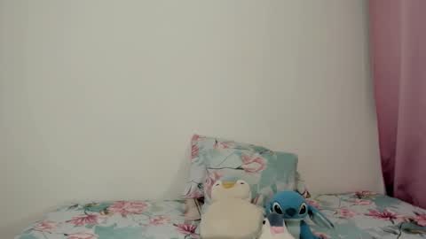 Snapshot of valerie_rouse chatting on November 2025 07:07:02 PM Valerie online show from November 2025 07:07:02 PM