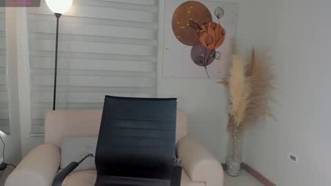  call me Val  online show from January 2025 05:08:01 AM