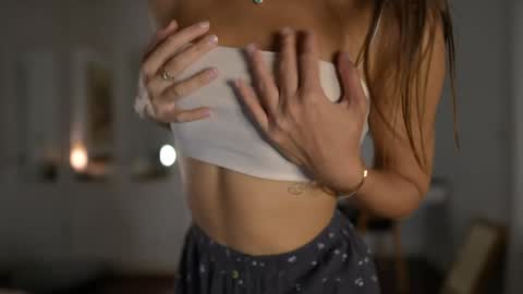 Snapshot of valerieh chatting on October 2025 03:28:02 AM Valerie online show from October 2025 03:28:02 AM