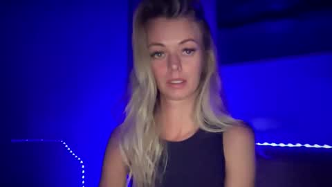 Snapshot of valerieluvsugar chatting on September 2025 05:46:02 PM Valerie online show from September 2025 05:46:02 PM