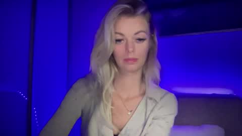 Snapshot of valerieluvsugar chatting on September 2025 08:22:02 PM Valerie online show from September 2025 08:22:02 PM