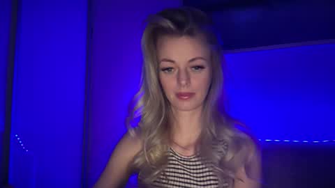 Snapshot of valerieluvsugar chatting on February 2026 10:52:02 PM Valerie online show from February 2026 10:52:02 PM