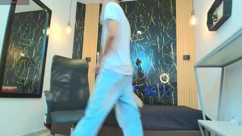 VALERIO  online show from May 2026 03:02:01 AM