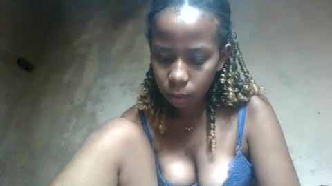 Snapshot of valerinezah chatting on February 2026 05:03:02 AM valerinezah online show from February 2026 05:03:02 AM