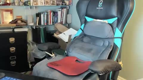 Snapshot of valeriusvitus99 chatting on December 2024 10:37:01 PM athletic ass muscles underwear smooth cock online show from December 2024 10:37:01 PM