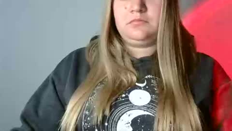 Valery online show from December 2025 01:53:01 PM