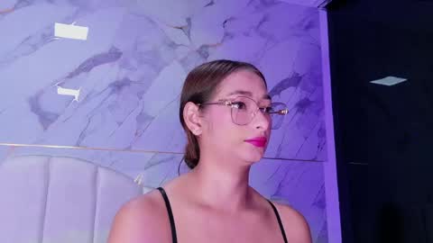 Valeryn online show from May 2026 03:03:01 AM