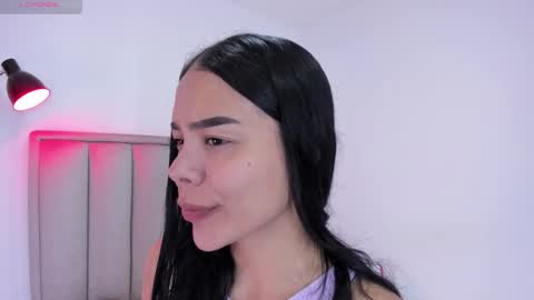 Cris  online show from November 2025 02:55:02 AM