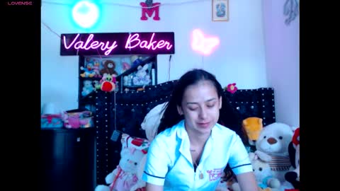 Snapshot of valerybaker1 chatting on November 2025 08:32:01 PM B V Naughty online show from November 2025 08:32:01 PM