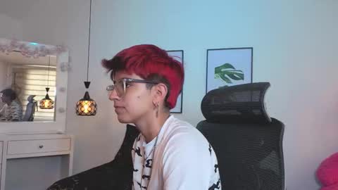 Snapshot of valeryevansvg chatting on December 2025 11:59:01 AM Valery online show from December 2025 11:59:01 AM