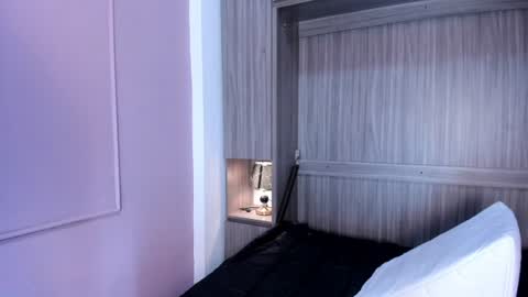 valerymeyerr online show from June 2026 12:10:01 PM