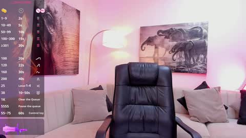 Valery Walker online show from February 2025 07:33:01 PM