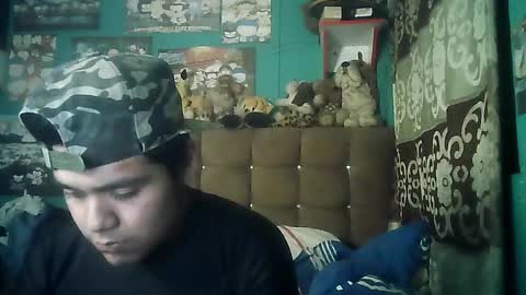 Snapshot of valesh20 chatting on November 2025 02:43:02 AM Valesh19 online show from November 2025 02:43:02 AM