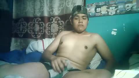 Snapshot of valesh20 chatting on November 2025 12:43:02 AM Valesh19 online show from November 2025 12:43:02 AM