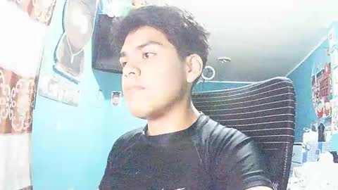 Snapshot of valesh20 chatting on January 2026 05:12:01 AM Valesh19 online show from January 2026 05:12:01 AM