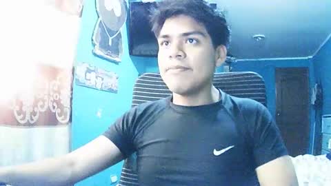 Snapshot of valesh20 chatting on January 2026 09:31:02 PM Valesh19 online show from January 2026 09:31:02 PM