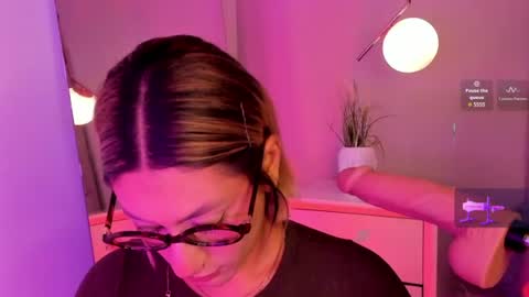 valka_doll online show from June 2026 01:24:02 PM
