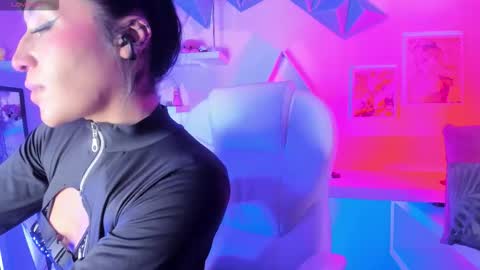 Valkiria online show from October 2025 05:40:01 AM