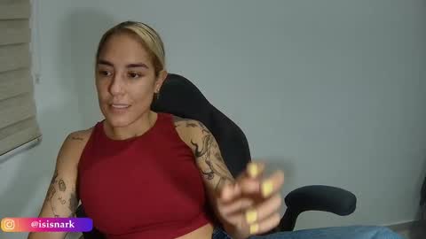 Snapshot of valkyriarose chatting on November 2025 12:42:02 AM Isis online show from November 2025 12:42:02 AM