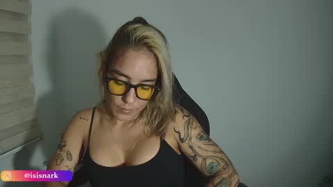 Snapshot of valkyriarose chatting on November 2025 11:59:01 PM Isis online show from November 2025 11:59:01 PM