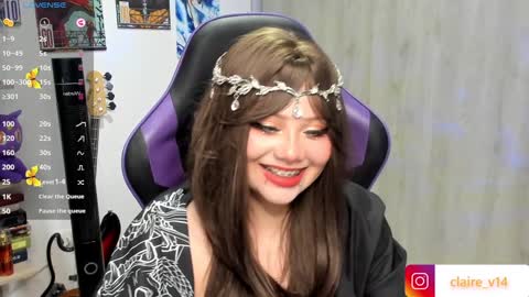 Snapshot of valkyrie_claire chatting on December 2024 02:31:02 AM Valkyrie claire online show from December 2024 02:31:02 AM