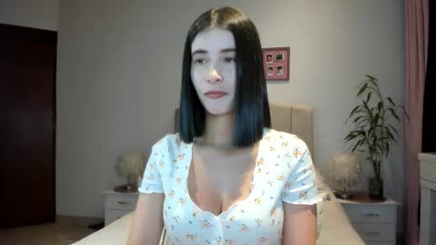 Macarena online show from April 2026 12:59:02 AM