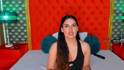 Snapshot of valleriejonnes chatting on February 2025 07:56:01 AM Valerie Val V online show from February 2025 07:56:01 AM