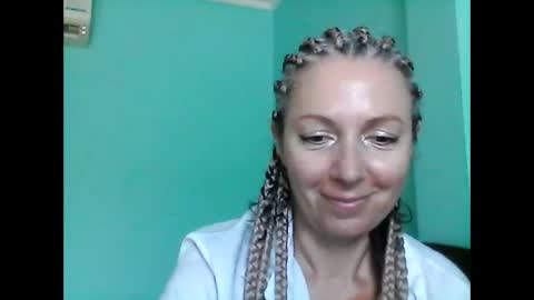 Snapshot of valleriwind chatting on February 2025 03:29:01 AM ValleriWind online show from February 2025 03:29:01 AM