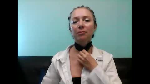 Snapshot of valleriwind chatting on February 2025 11:26:02 PM ValleriWind online show from February 2025 11:26:02 PM