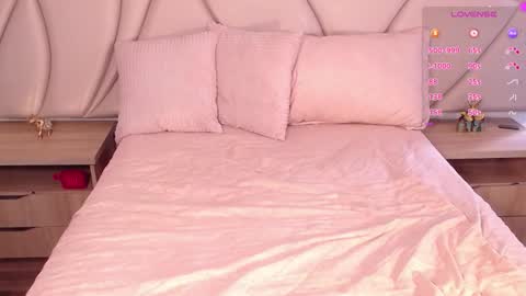 Snapshot of valleryc chatting on September 2025 06:52:02 PM Vallery online show from September 2025 06:52:02 PM