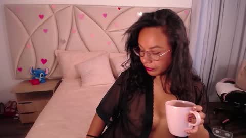 Snapshot of valleryc chatting on February 2026 12:06:02 PM Vallery online show from February 2026 12:06:02 PM