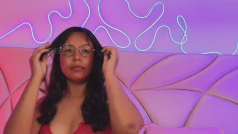 Vallery online show from May 2026 03:30:02 PM