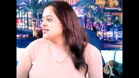 Snapshot of valleyval chatting on January 2025 06:05:01 AM indianvalvet priya is back online show from January 2025 06:05:01 AM