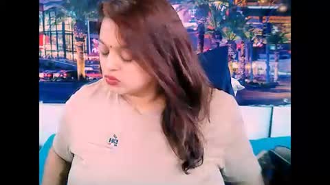 Snapshot of valleyval chatting on February 2025 06:25:02 AM indianvalvet priya is back online show from February 2025 06:25:02 AM