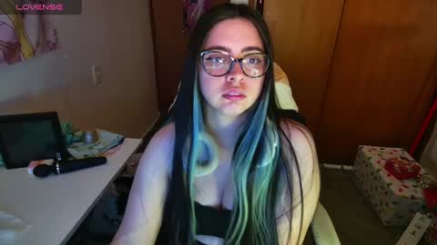 Im Violet online show from December 2024 12:08:01 AM