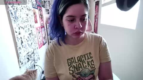 Im Violet online show from November 2025 06:17:01 PM