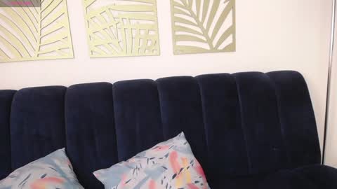 Snapshot of valya_russi chatting on January 2025 04:12:02 PM Isabella online show from January 2025 04:12:02 PM