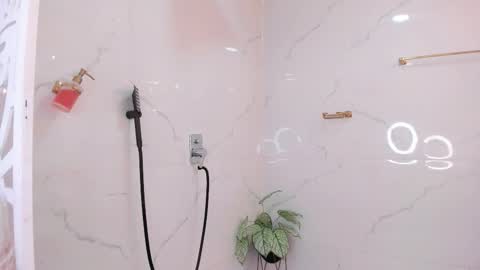 Snapshot of valyx7 chatting on December 2025 08:28:02 PM valyx7 online show from December 2025 08:28:02 PM