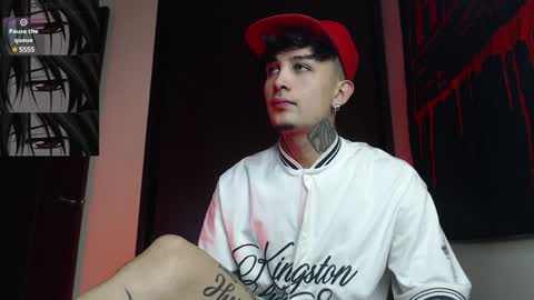 david guzman i model independenthelp me with a thumbs up online show from January 2025 11:35:01 PM