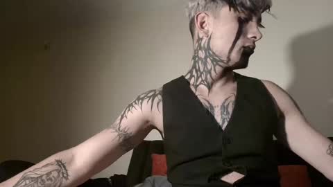 david guzman i model independenthelp me with a thumbs up online show from March 2025 03:08:01 AM