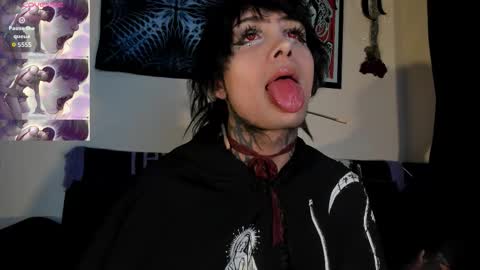 david guzman i model independenthelp me with a thumbs up online show from February 2026 03:15:02 AM