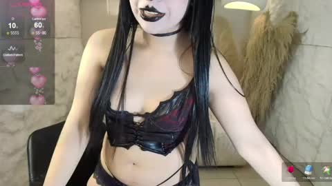 vampkitty_r online show from June 2026 02:33:01 PM