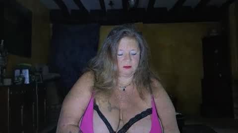 Snapshot of vampwoman chatting on November 2025 06:58:02 AM vampwoman online show from November 2025 06:58:02 AM