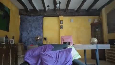 Snapshot of vampwoman chatting on November 2025 08:25:02 AM vampwoman online show from November 2025 08:25:02 AM