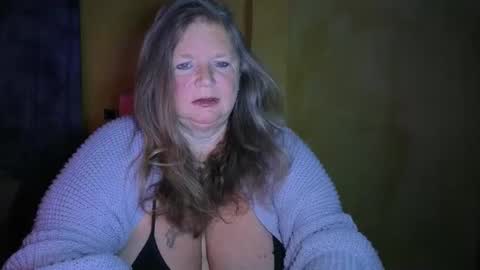 Snapshot of vampwoman chatting on January 2026 08:39:02 AM vampwoman online show from January 2026 08:39:02 AM