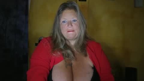 vampwoman online show from April 2026 06:30:01 AM