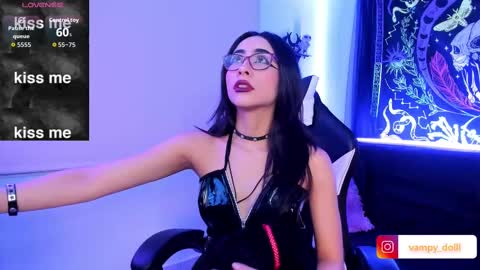 Snapshot of vampy_dolll chatting on September 2025 08:08:01 AM vampy_dolll online show from September 2025 08:08:01 AM