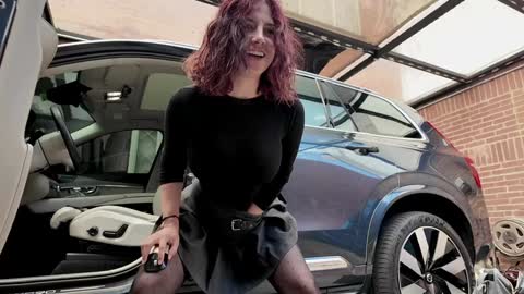 vanessa online show from February 2026 04:27:02 PM